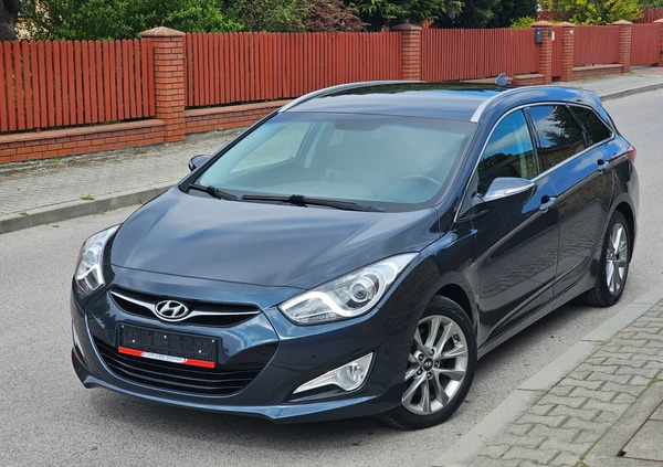 Hyundai i40 cena 40400 przebieg: 188000, rok produkcji 2015 z Ciechanowiec małe 781